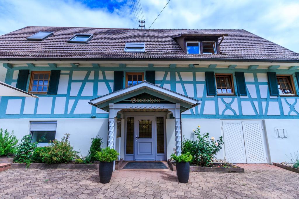 Hirschen Apartments Reute  Екстер'єр фото